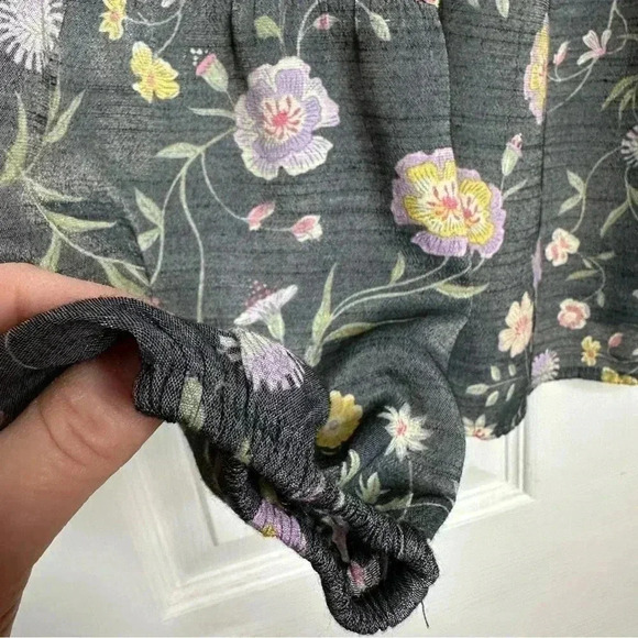 LC Lauren Conrad Blouse Greyish  Black Floral Square Neck Flowy Size Small - Picture 2 of 16
